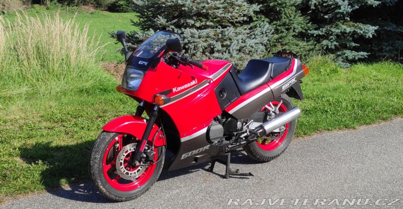 Kawasaki Ostatní modely GPX 600 R