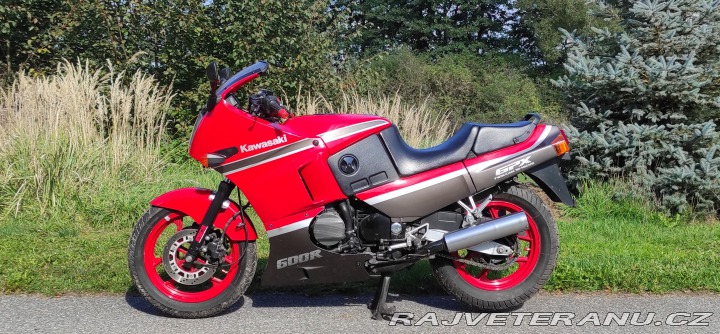 Kawasaki Ostatní modely GPX 600 R 1990