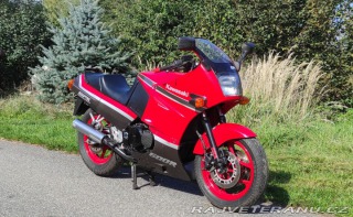 Kawasaki Ostatní modely GPX 600 R 1990
