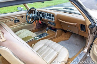 Pontiac Firebird Trans-Am 1977