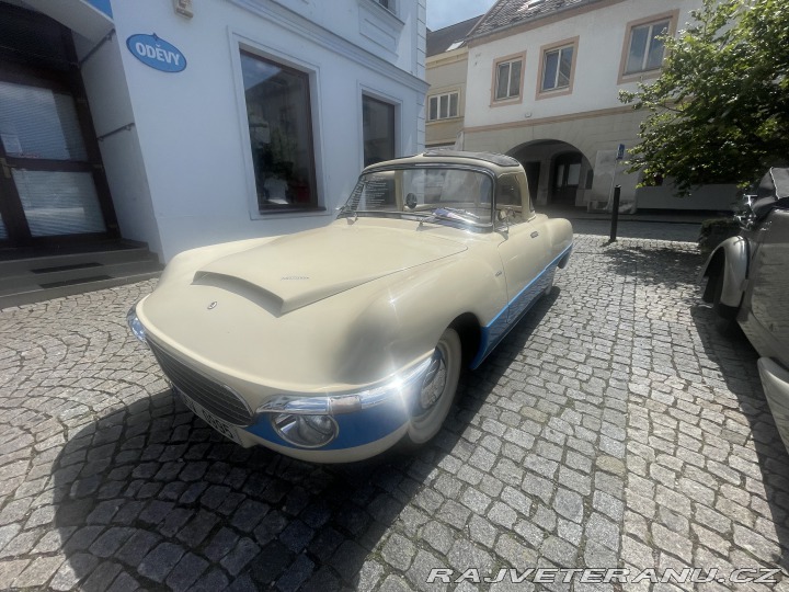 Škoda 440 Spartak Karosa 1956