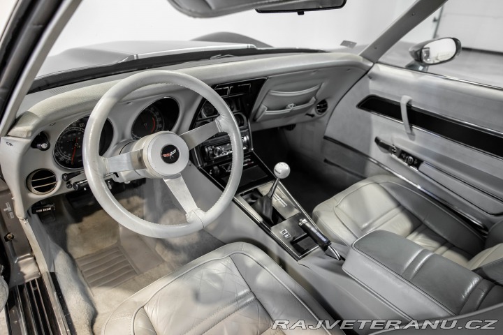 Chevrolet Corvette C3 1977
