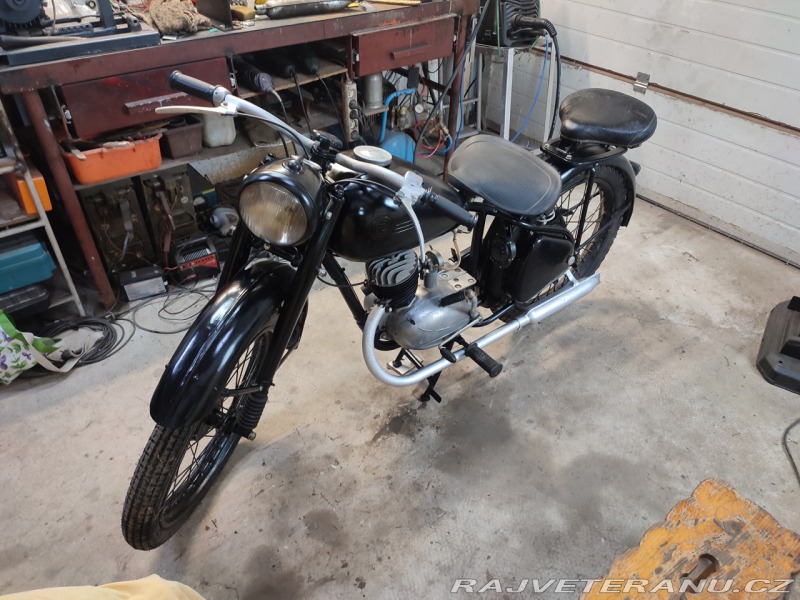 ČZ 125 125 t