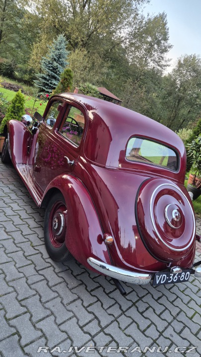 Mercedes-Benz 190 W110 heckflosse 1965