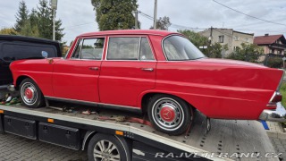 Mercedes-Benz 190 W110 heckflosse 1965