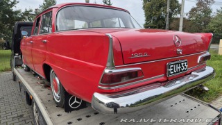 Mercedes-Benz 190 W110 heckflosse 1965