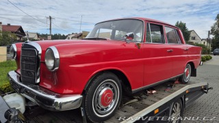 Mercedes-Benz 190 W110 heckflosse 1965