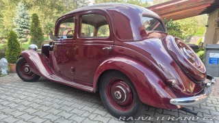 Mercedes-Benz 190 W110 heckflosse 1965