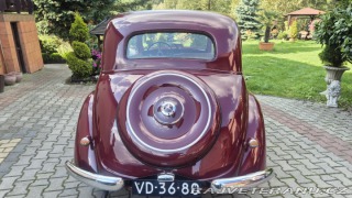 Mercedes-Benz 190 W110 heckflosse 1965