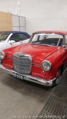 Mercedes-Benz 190 W110 heckflosse 1965