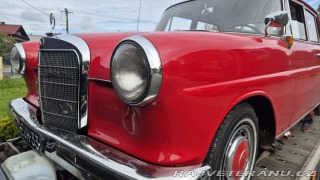Mercedes-Benz 190 W110 heckflosse 1965