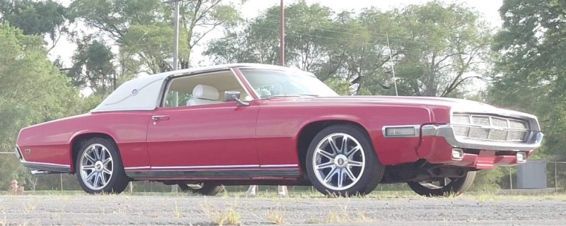 Ford Thunderbird 