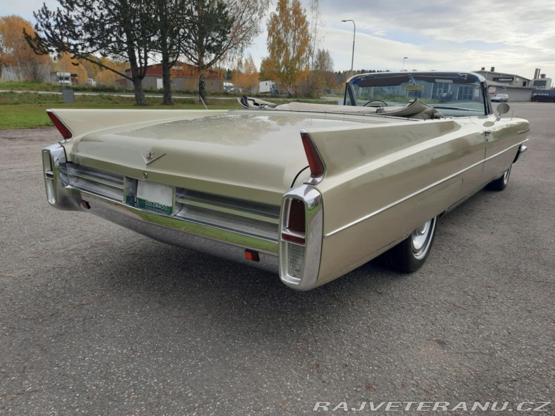 Cadillac Series 62 Convertible