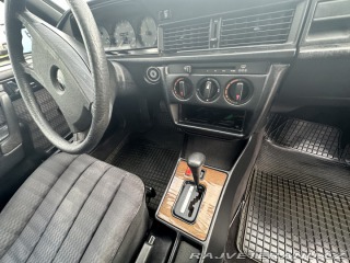 Mercedes-Benz 190 190 D 1989