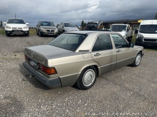 Mercedes-Benz 190 190 D 1989