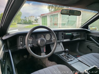 Pontiac Trans Am V8 manuál 1986