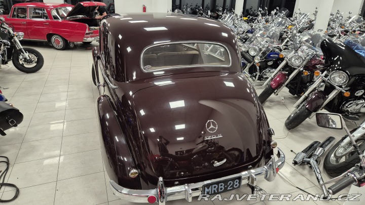 Mercedes-Benz 190 W110 HECKFLISSE 1963