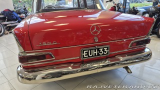 Mercedes-Benz 190 W110 HECKFLISSE 1963