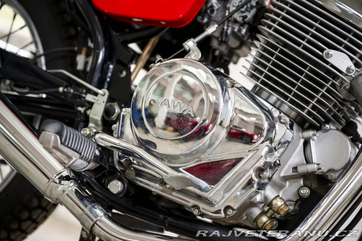 Jawa 250 CALIFORNIAN 4T (10 ks) 2015