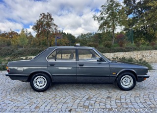 BMW 5 E28 528i 1982