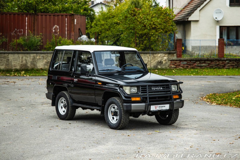 Toyota Land Cruiser LX