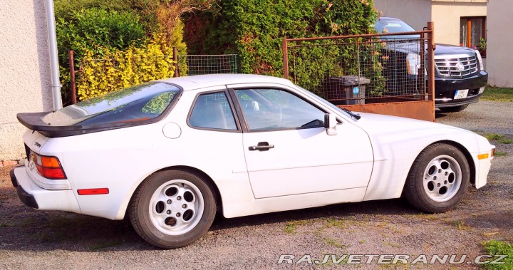 Porsche 944 2.5 1886