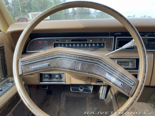 Lincoln Town Car 1974