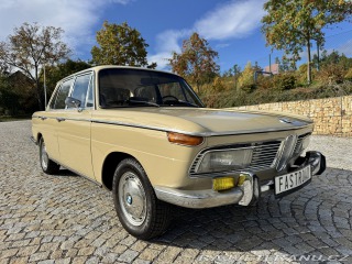 BMW 2000 121