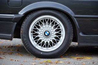 BMW 3 325i E30 1986