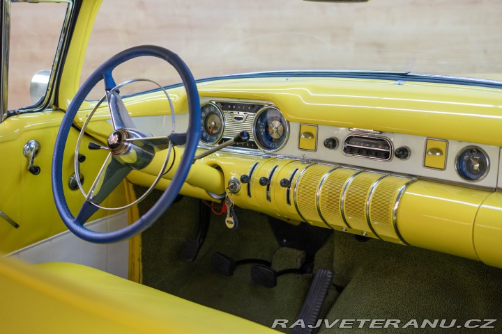 Buick Special Riviera model 46R 1955