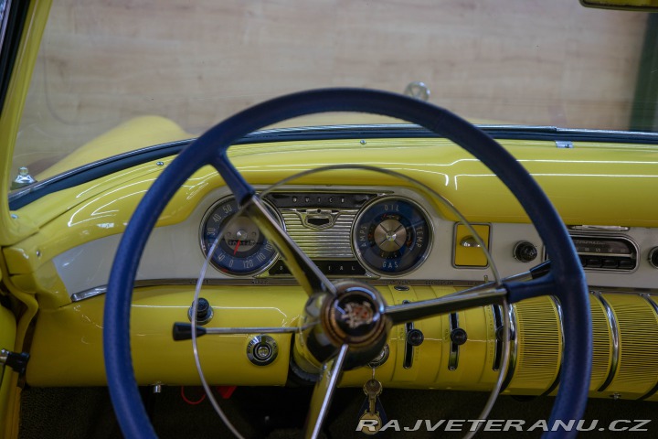 Buick Special Riviera model 46R 1955