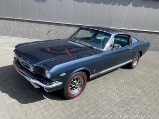 Ford Mustang Fastback K-CODE