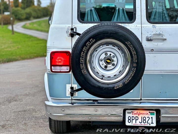 Chevrolet G20 5.7 V8 | Diamond 1993