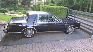 Chrysler New Yorker Fift Avenue 1982