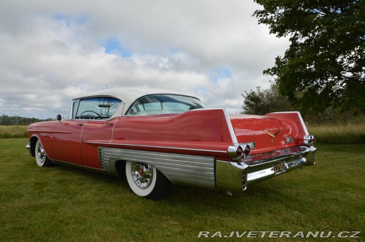 Cadillac Fleetwood 1957