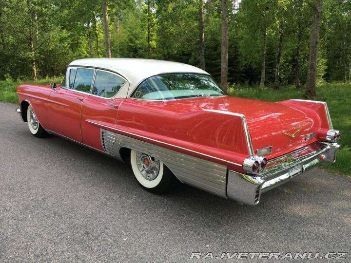 Cadillac Fleetwood 1957