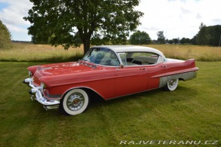 Cadillac Fleetwood  1957