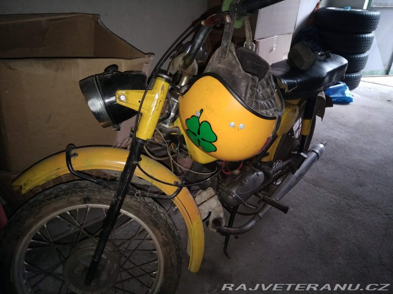 Jawa 50 Mustang Golden Sport