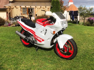 Honda CBR 600F PC19 Hurican
