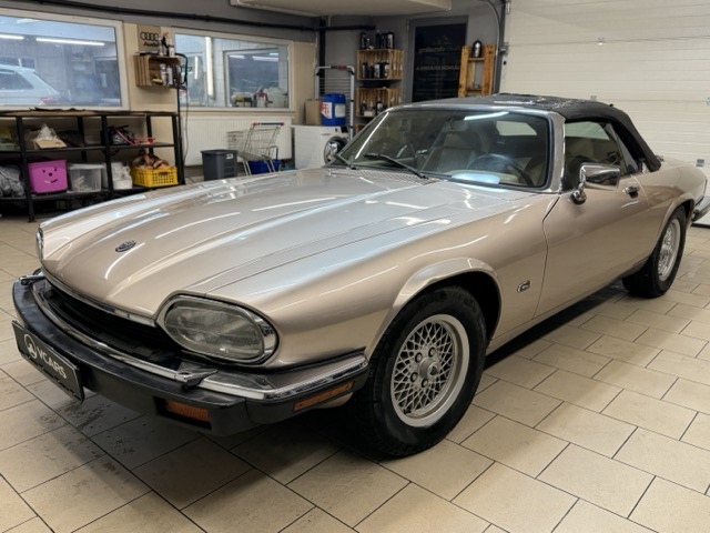 Jaguar XJS V12