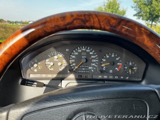Mercedes-Benz S  1993