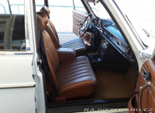 Mercedes-Benz 220 W115 /8 220 D 1971
