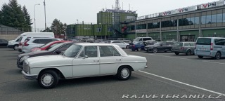 Mercedes-Benz 220 W115 /8 220 D 1971