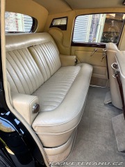 Bentley R Type Sports Saloon (4) 1953