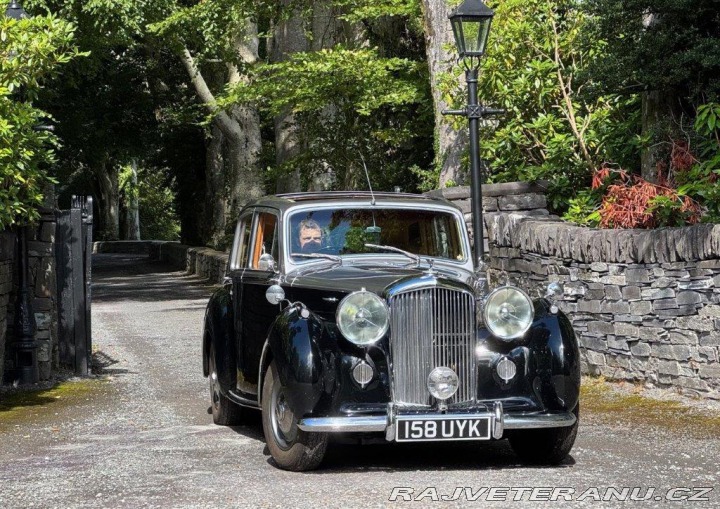 Bentley R Type Sport Saloon (4) 1953