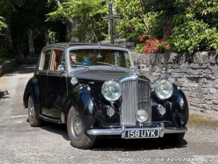 Bentley R Type Sport Saloon (4) 1953