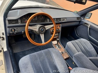 Mercedes-Benz E W124 1987