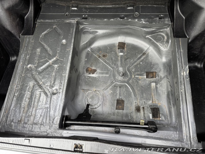 Mercedes-Benz 300 W124 132KW Automat 1987