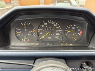 Mercedes-Benz 300 W124 132KW Automat 1987