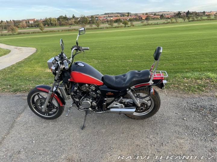 Honda VF 500C Magna 1985